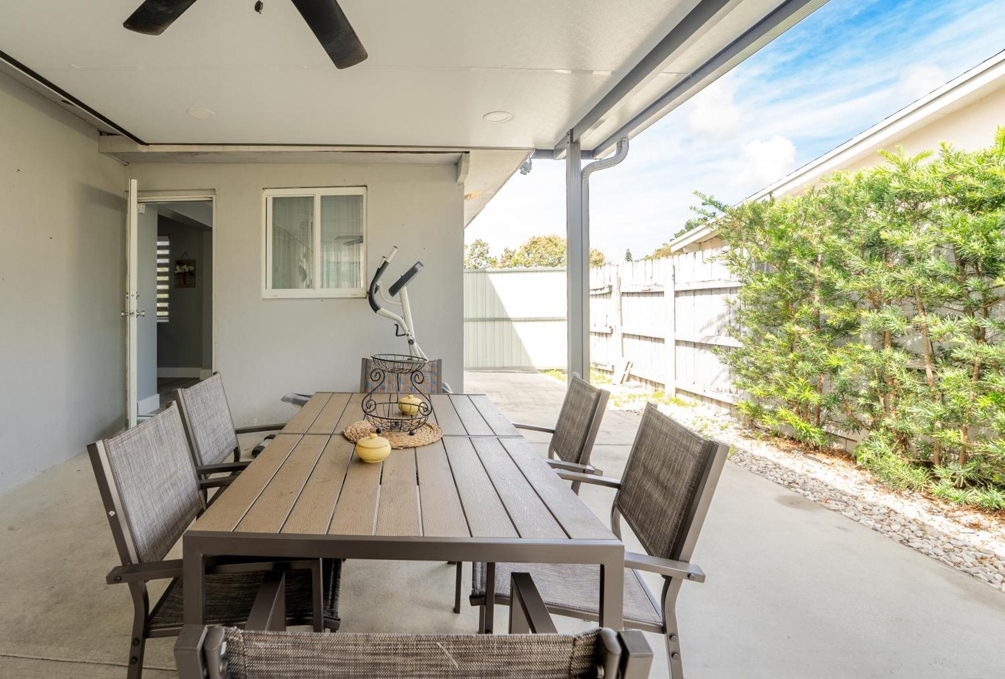 Home With A Pool Close To Beach And Fll Airport Pool Heated October- March Fort Lauderdale Ngoại thất bức ảnh
