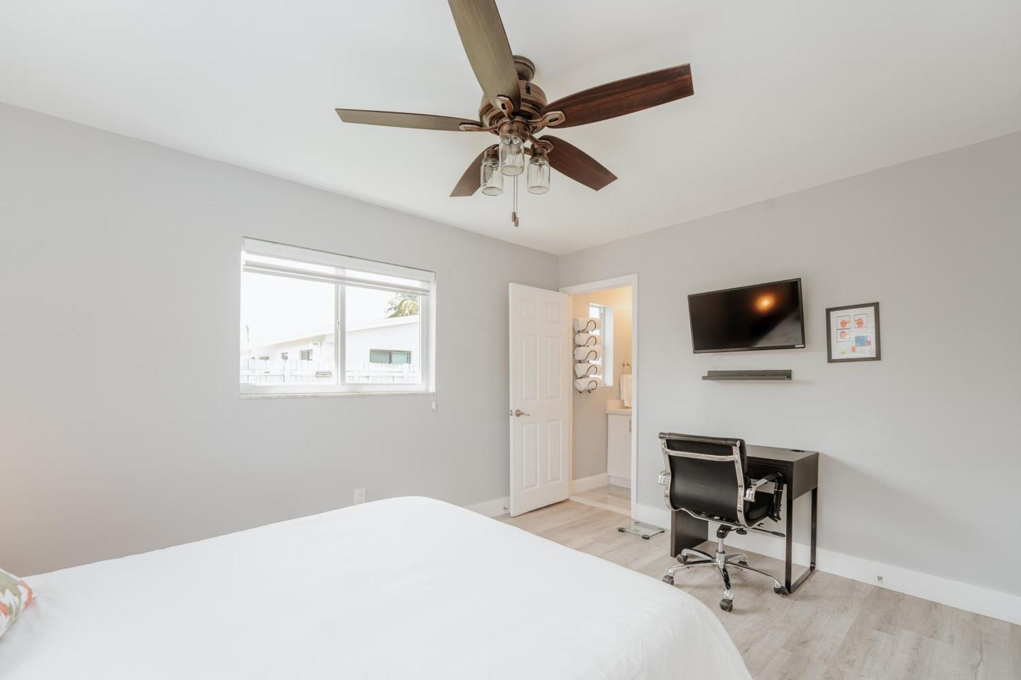 Home With A Pool Close To Beach And Fll Airport Pool Heated October- March Fort Lauderdale Ngoại thất bức ảnh